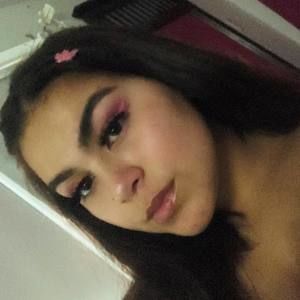 Meet your Posher, Desiree